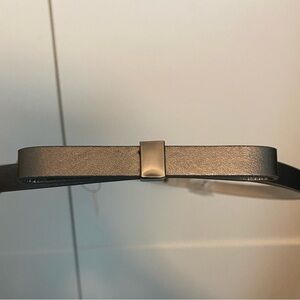 WHBM Silver Leather Belt w/ Bow Detail M